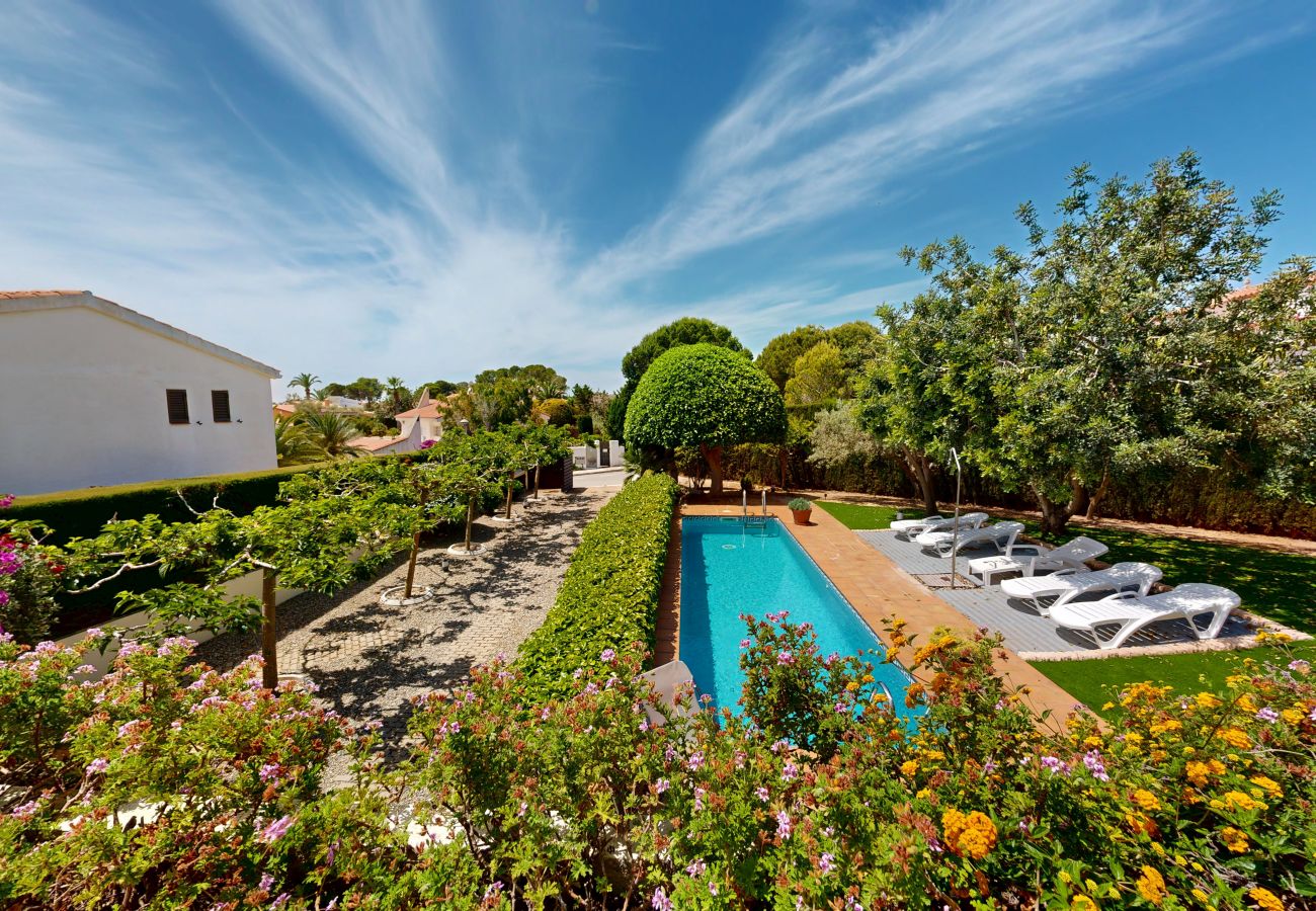 Villa en Ampolla - Villa Gaudi Villa en Ampolla - Villa Gaudi