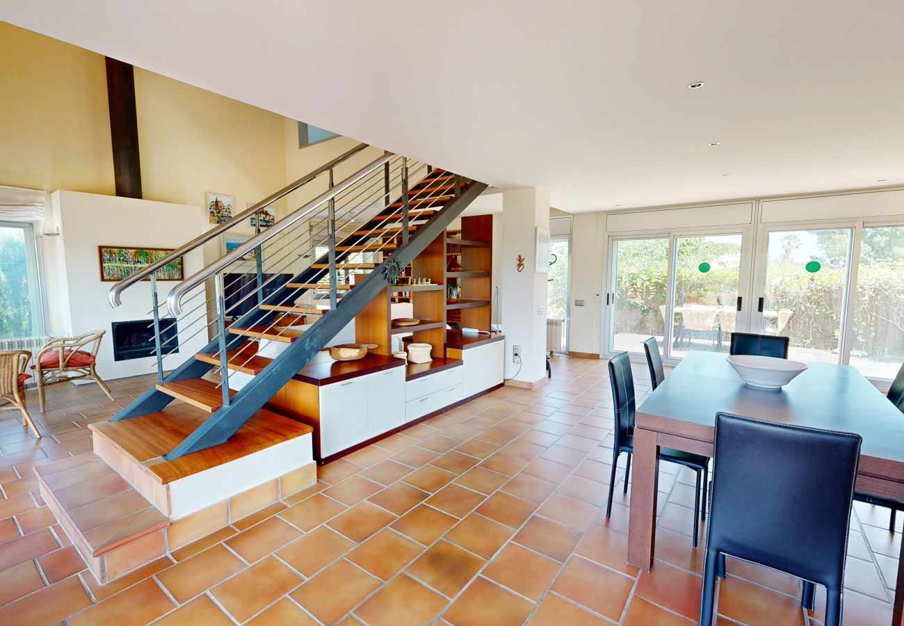 Villa en Ampolla - Villa Gaudi Villa en Ampolla - Villa Gaudi