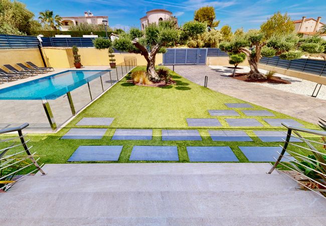 Villa en Ampolla - Villa Santa Llucia Villa en Ampolla - Villa Santa Llucia