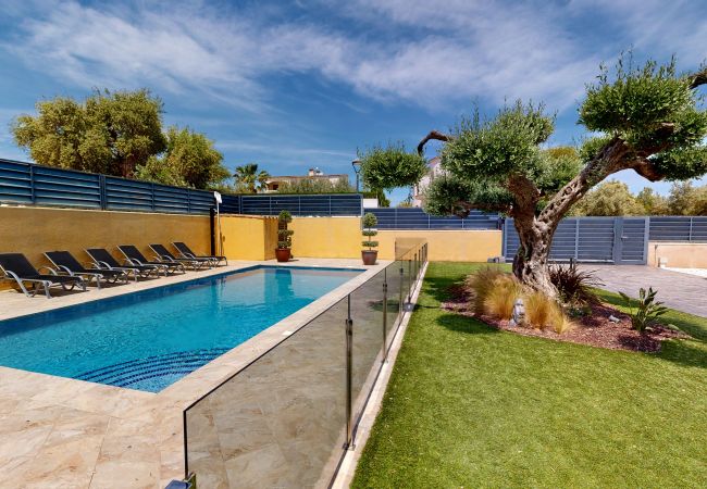 Villa en Ampolla - Villa Santa Llucia Villa en Ampolla - Villa Santa Llucia