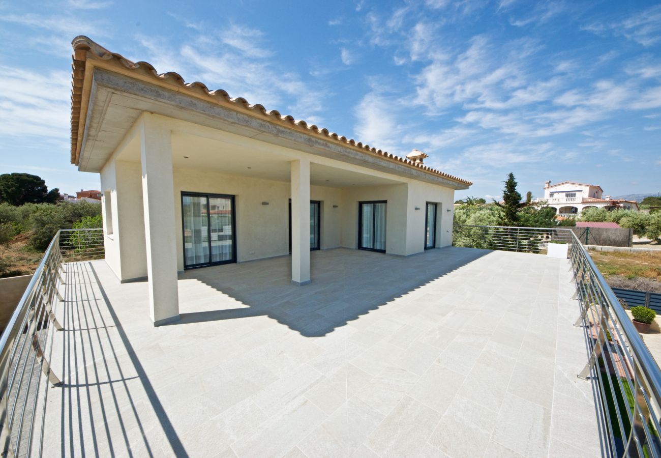 Villa en Ampolla - Villa Santa Llucia Villa en Ampolla - Villa Santa Llucia