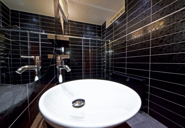 Villa à Ampolla - Cui Bono Villa à Ampolla - Cui Bono