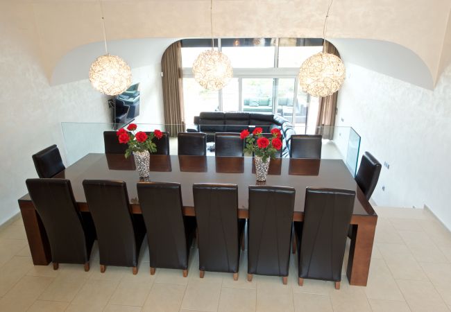 Villa à Ampolla - Cui Bono Villa à Ampolla - Cui Bono