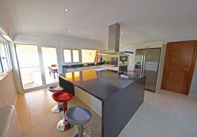 Villa à Ampolla - Cui Bono Villa à Ampolla - Cui Bono