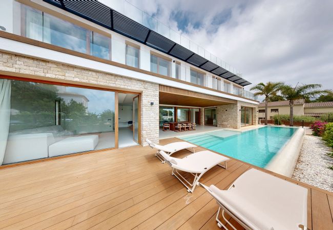 Villa à Ampolla - VILLA PERALES
