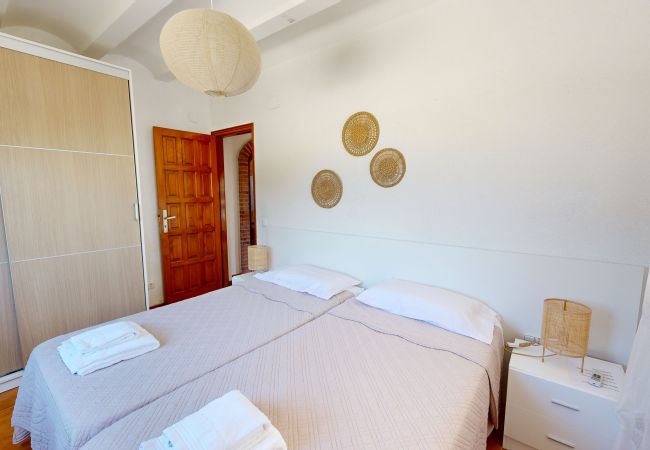 Cottage in Ampolla - Los Olivos Cottage in Ampolla - Los Olivos