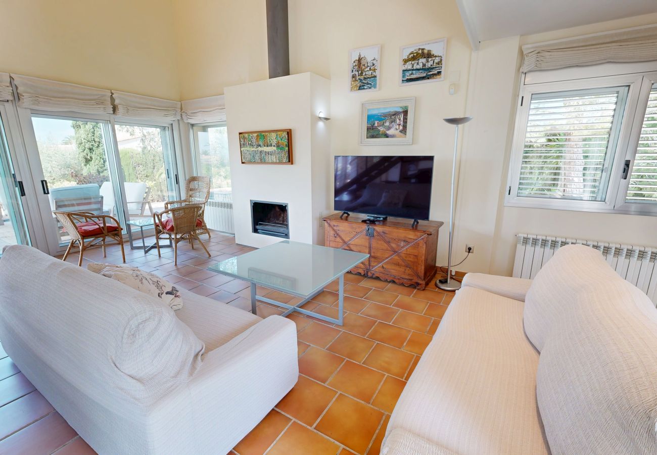 Villa in Ampolla - Villa Gaudi Villa in Ampolla - Villa Gaudi