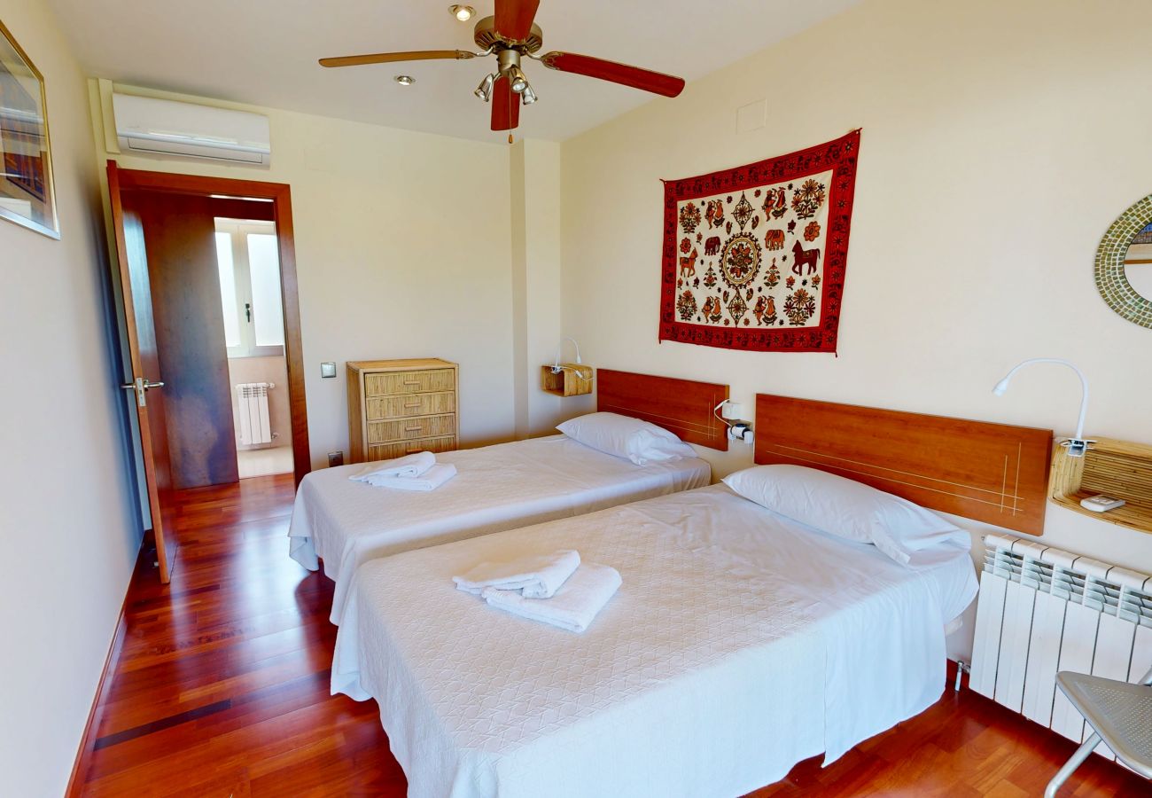 Villa in Ampolla - Villa Gaudi Villa in Ampolla - Villa Gaudi