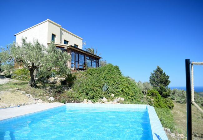 Cottage in Ampolla - Villa La Calma Cottage in Ampolla - Villa La Calma