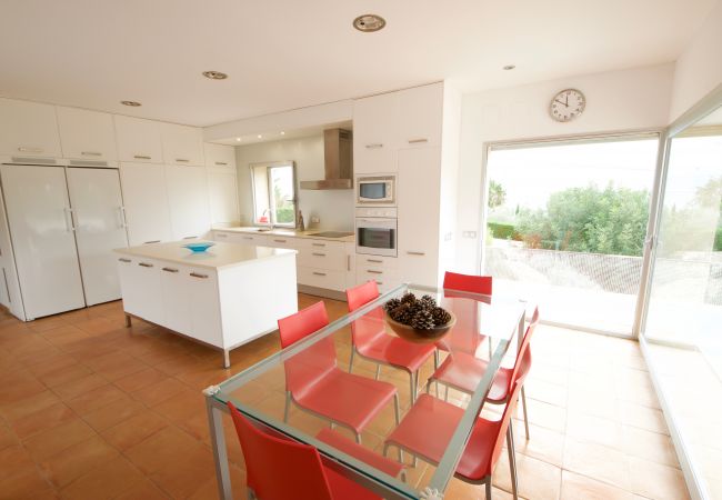 Villa in Ampolla - Villa Marina Villa in Ampolla - Villa Marina