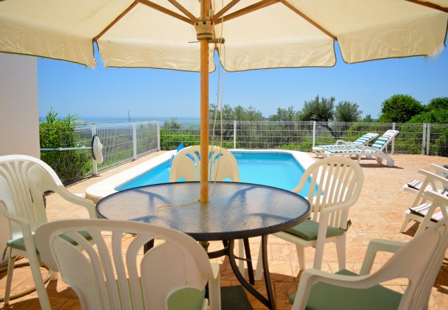 Cottage in Ampolla - The Little Castle Cottage in Ampolla - The Little Castle