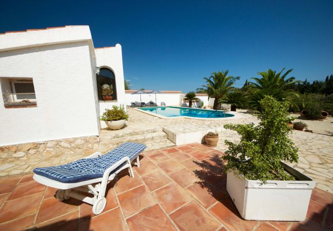 Cottage in Ampolla - Las Gaviotas Cottage in Ampolla - Las Gaviotas