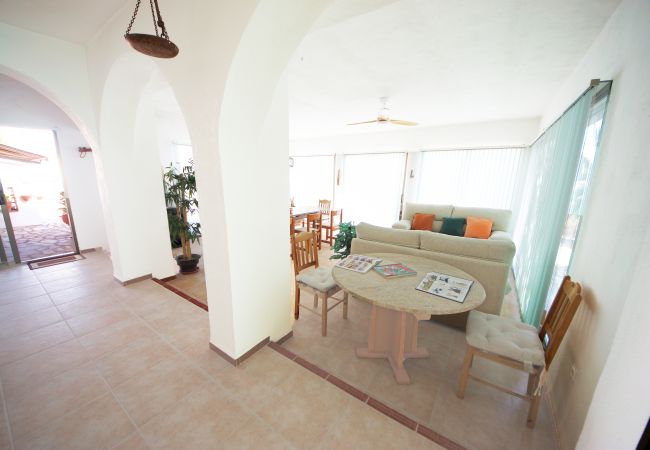 Cottage in Ampolla - Las Gaviotas Cottage in Ampolla - Las Gaviotas