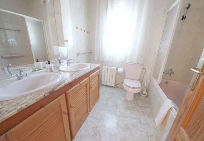 Cottage in Ampolla - Las Gaviotas Cottage in Ampolla - Las Gaviotas