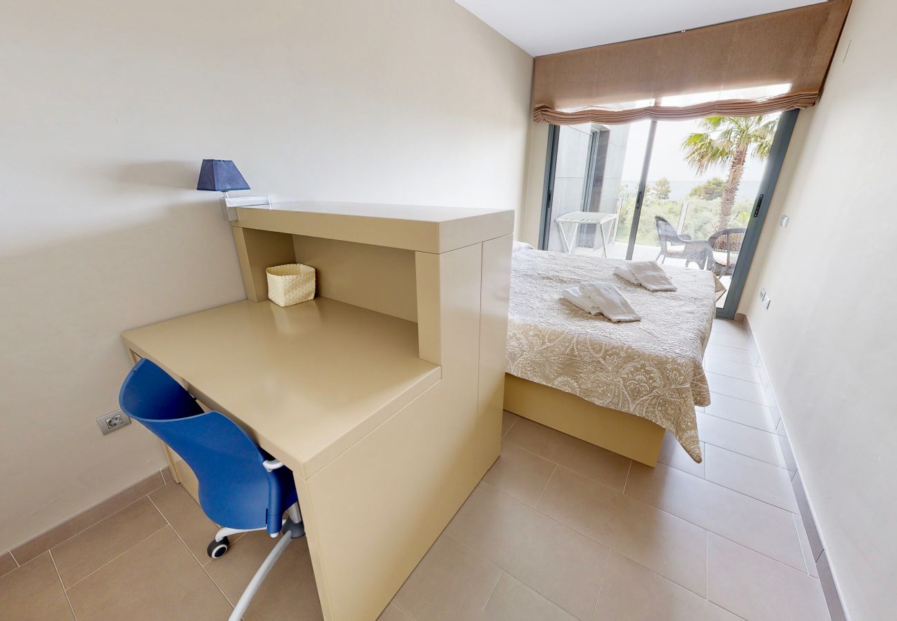 Luxury Villa Costa Dorada Villa in El Perelló - Nirvana