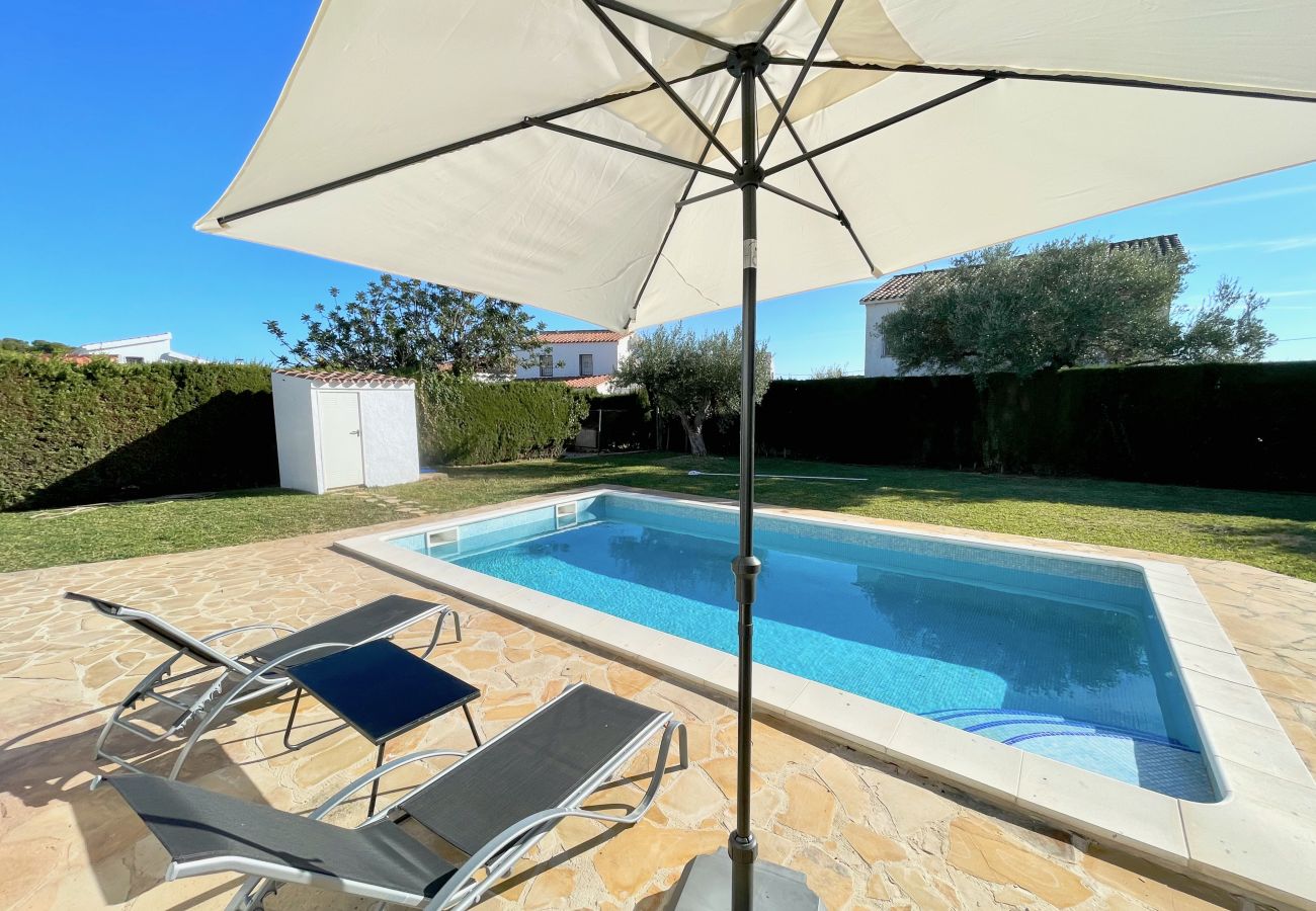 Villa in Ampolla - Villa La Cabrera Villa in Ampolla - Villa La Cabrera