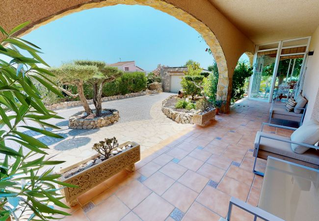 Cottage in Ampolla - La Palmera Cottage in Ampolla - La Palmera