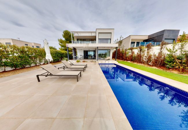 Villa in El Perelló - Villa Lili Villa in El Perelló - Villa Lili