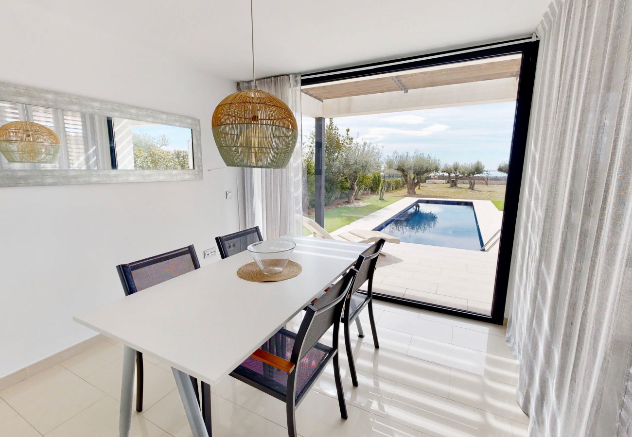 Villa in El Perelló - Villa Lili Villa in El Perelló - Villa Lili