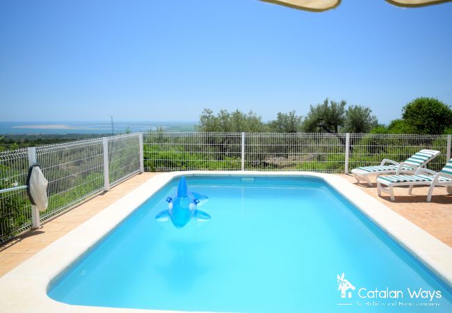 Cottage in Ampolla - The Little Castle Cottage in Ampolla - The Little Castle