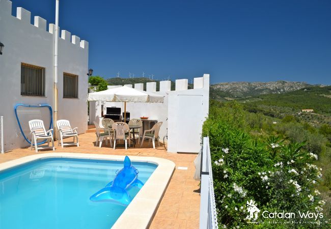 Cottage in Ampolla - The Little Castle Cottage in Ampolla - The Little Castle