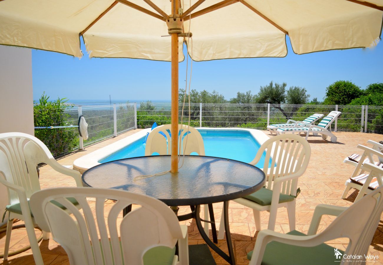 Cottage in Ampolla - The Little Castle Cottage in Ampolla - The Little Castle