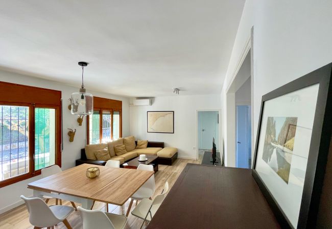 Вилла на Ampolla - Villa Pineda Вилла на Ampolla - Villa Pineda