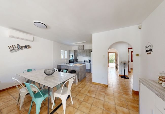 Вилла на Ampolla - Villa Cristopol Вилла на Ampolla - Villa Cristopol