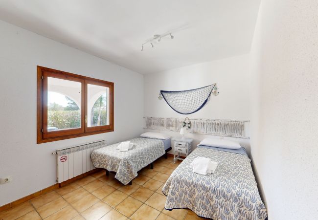 Вилла на Ampolla - Villa Cristopol Вилла на Ampolla - Villa Cristopol