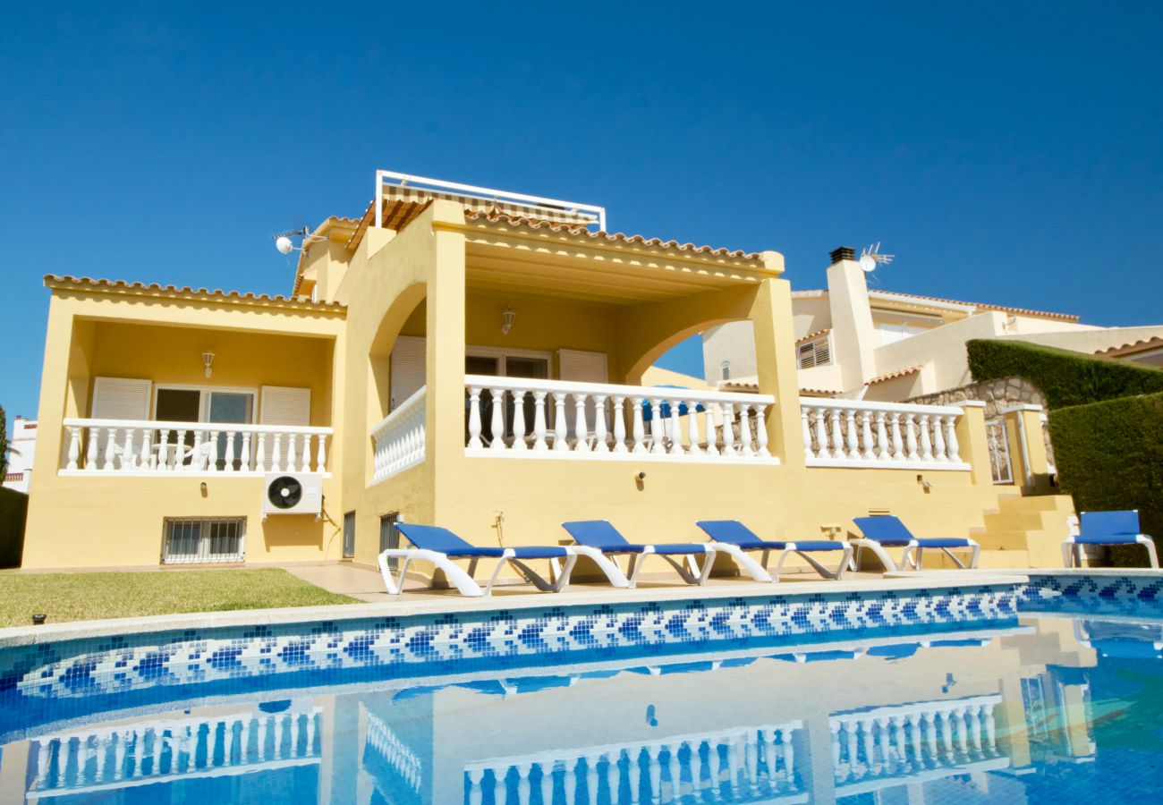Вилла на Аметля де Мар / Ametlla de Mar - Villa Marina Вилла на Аметля де Мар / Ametlla de Mar - Villa Marina