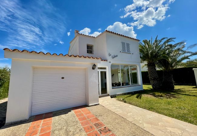 Вилла на Ampolla - Villa La Cabrera Вилла на Ampolla - Villa La Cabrera