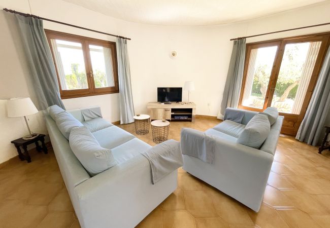 Вилла на Ampolla - Villa La Cabrera Вилла на Ampolla - Villa La Cabrera