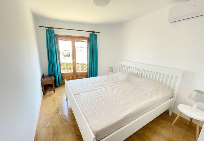 Вилла на Ampolla - Villa La Cabrera Вилла на Ampolla - Villa La Cabrera