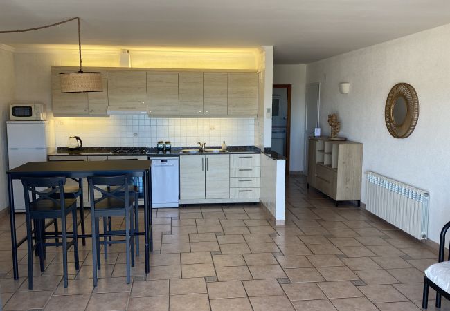 Коттедж на Ampolla - La Palmera Коттедж на Ampolla - La Palmera
