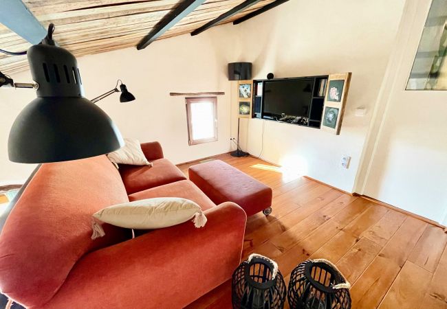 Коттедж на Tortosa - Casa Ecológica El Ginjol Коттедж на Tortosa - Casa Ecológica El Ginjol