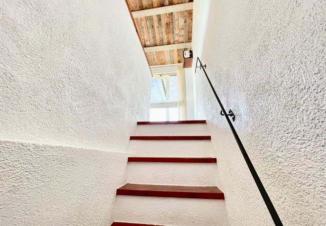 Коттедж на Tortosa - Casa Ecológica El Ginjol Коттедж на Tortosa - Casa Ecológica El Ginjol