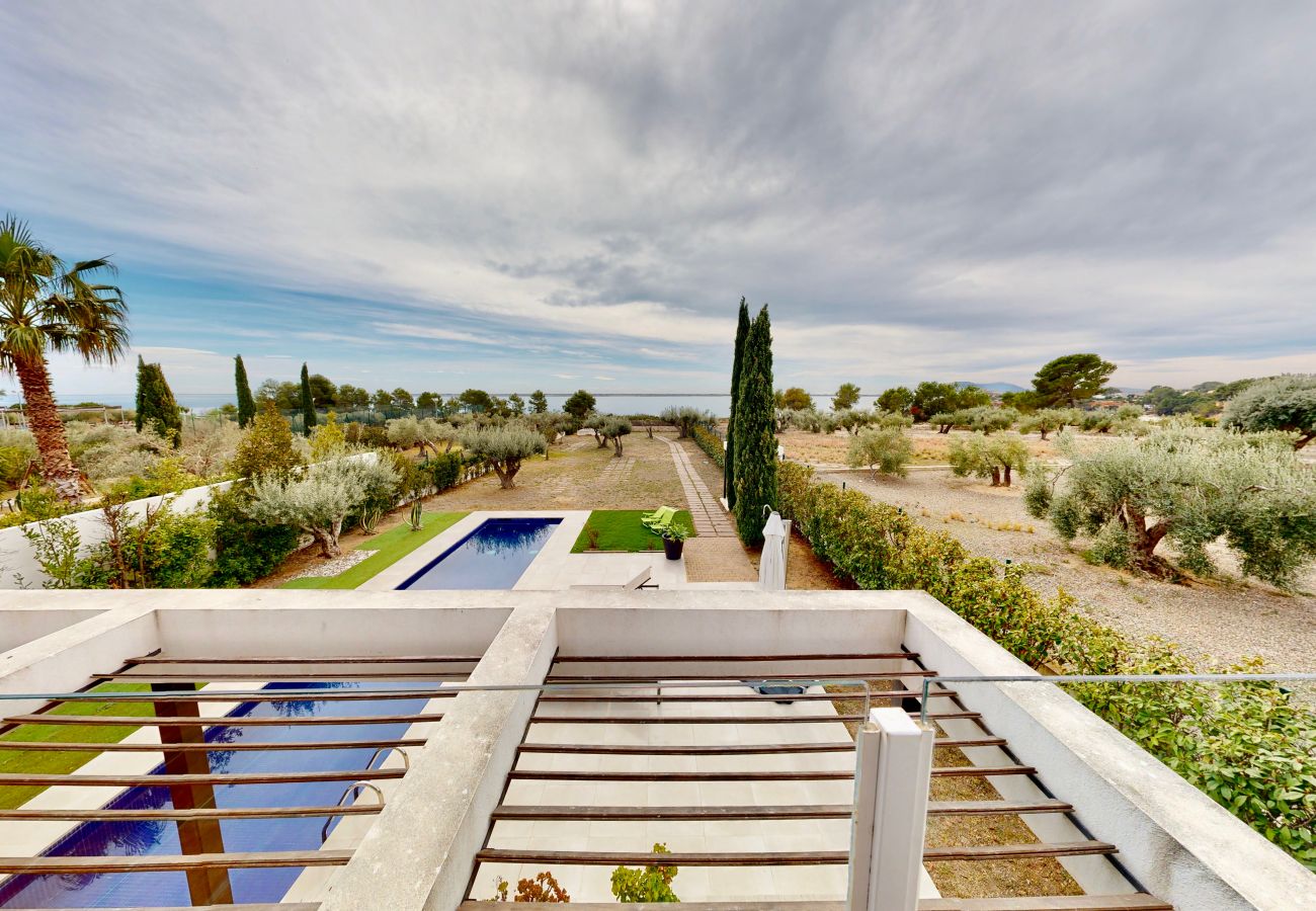 Вилла на El Perelló - Villa Lili