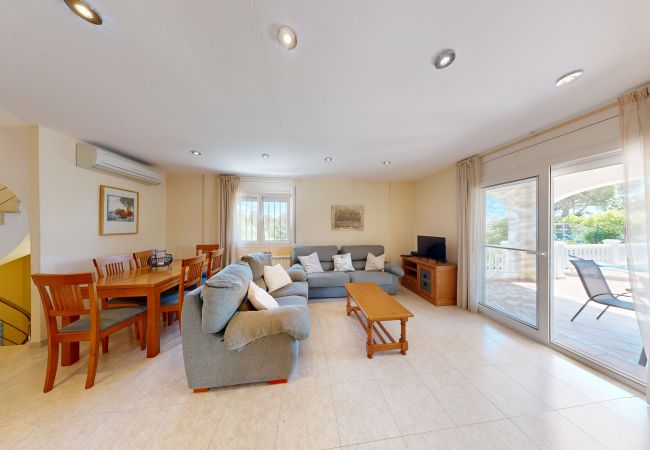 Вилла на Ampolla - Villa Ariana Вилла на Ampolla - Villa Ariana