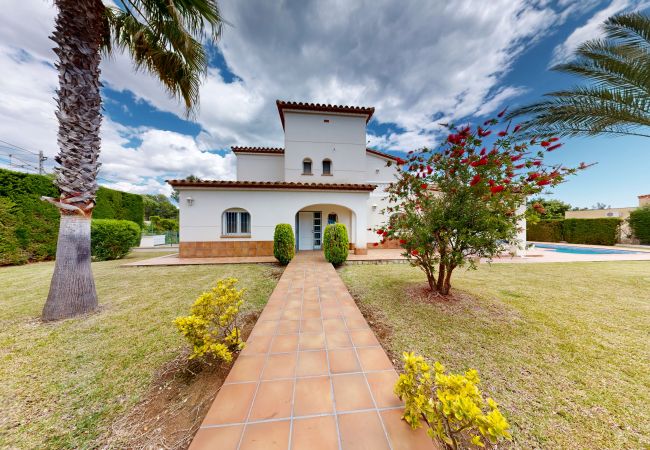 Вилла на Ampolla - Villa Ariana Вилла на Ampolla - Villa Ariana