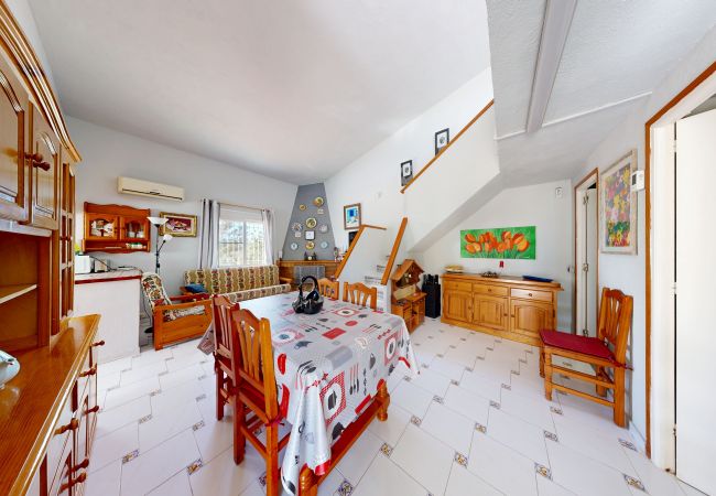 Коттедж на Ampolla - La Cochera Коттедж на Ampolla - La Cochera