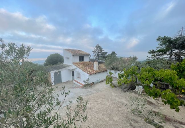 Особняк на Tortosa - Finca las 2 casas Особняк на Tortosa - Finca las 2 casas