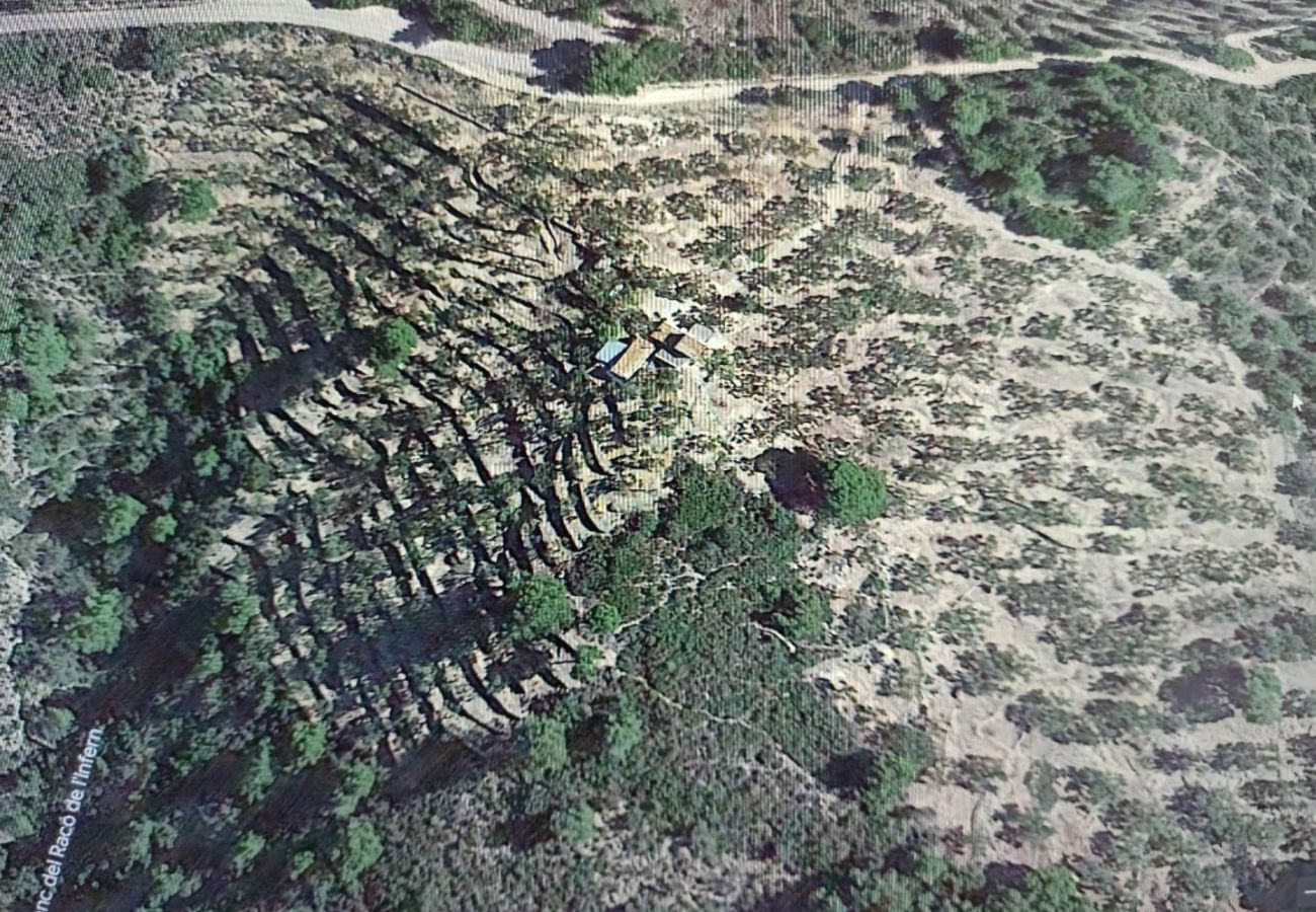 Особняк на Tortosa - Finca las 2 casas Особняк на Tortosa - Finca las 2 casas