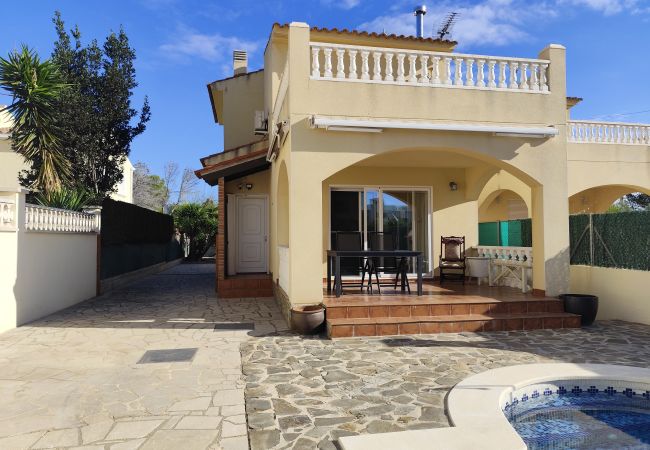 Вилла на Ametlla de Mar - Villa Mariona Вилла на Ametlla de Mar - Villa Mariona