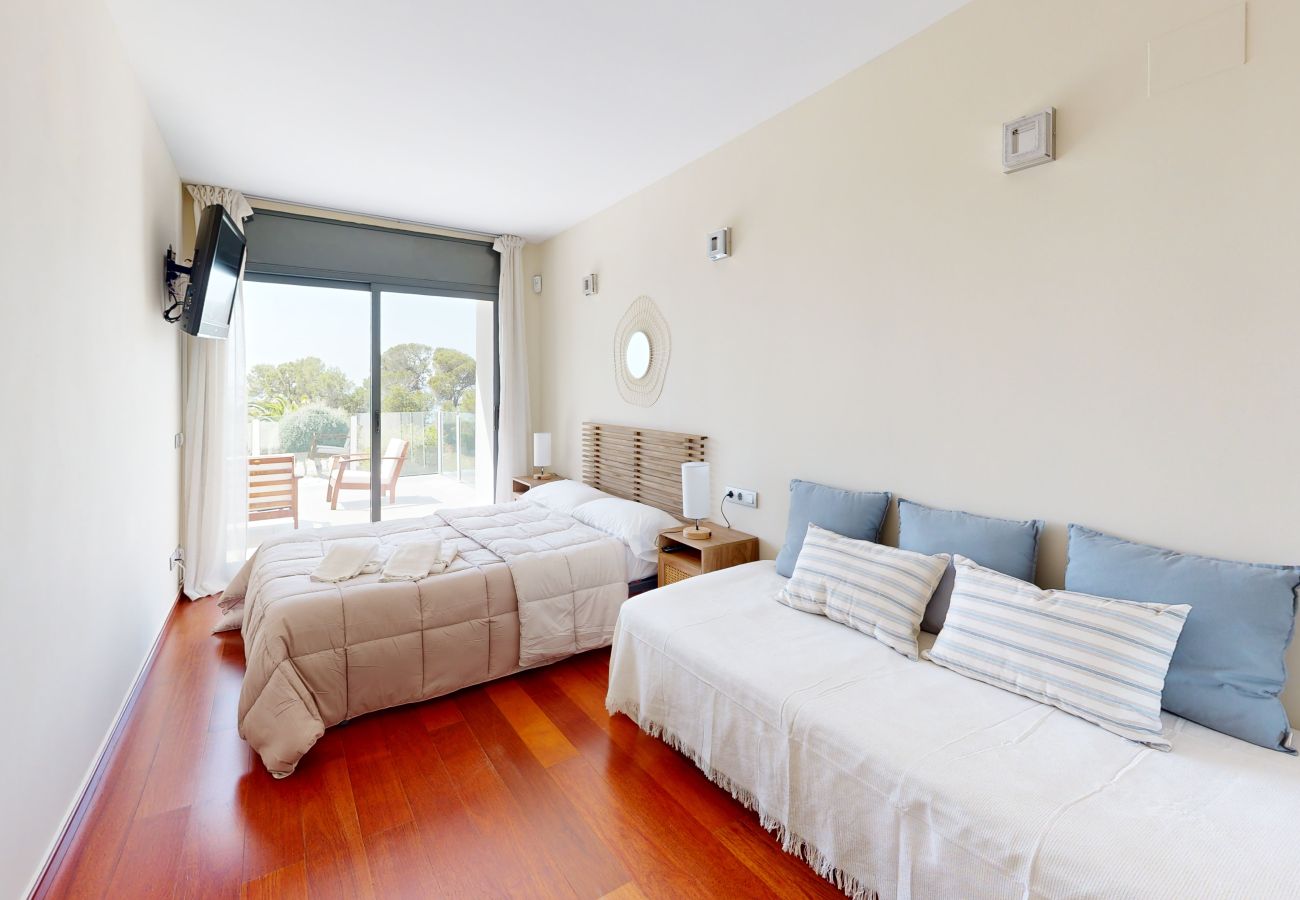 Вилла на El Perelló - Villa Elena Вилла на El Perelló - Villa Elena