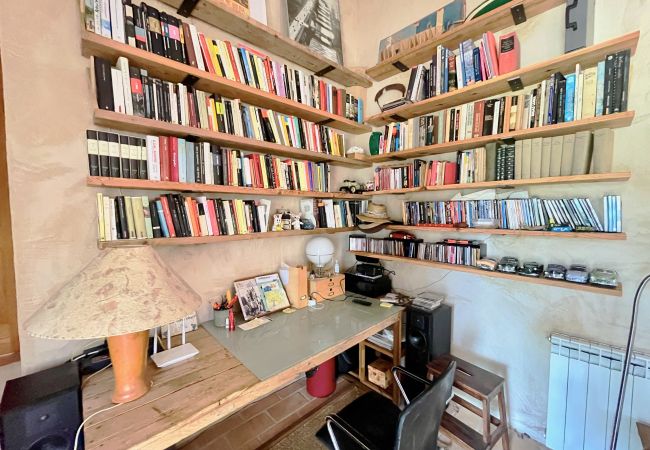 Особняк на Tortosa - Finca del Escritor Особняк на Tortosa - Finca del Escritor