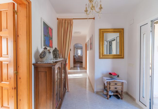 Вилла на Ampolla - Villa Palmeras Вилла на Ampolla - Villa Palmeras