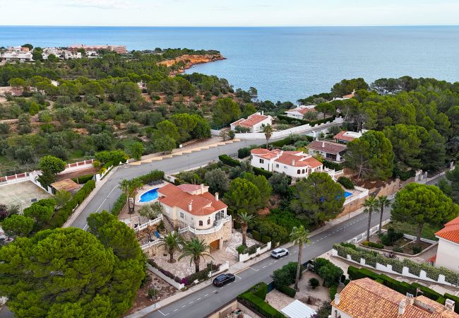 Вилла на Ampolla - Villa Palmeras Вилла на Ampolla - Villa Palmeras