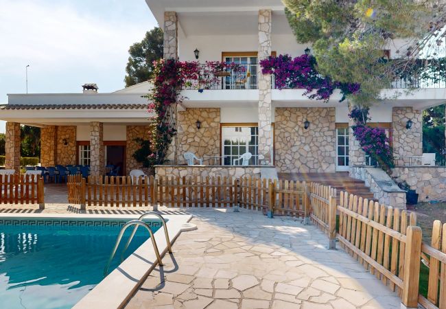 Вилла на Ametlla de Mar - Villa Bella Cala Вилла на Ametlla de Mar - Villa Bella Cala