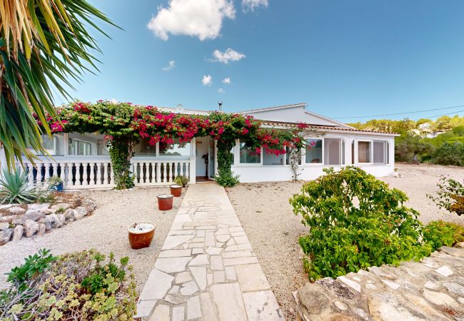 Особняк на El Perelló - Casa Bambily Особняк на El Perelló - Casa Bambily