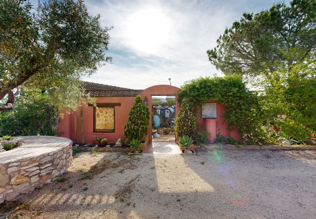 Особняк на L'Aldea - Villa Buda Особняк на L'Aldea - Villa Buda